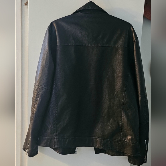 Faux leather jacket - Picture 4 of 4